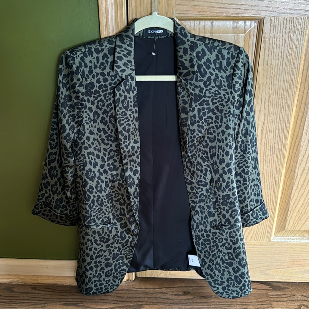 NWOT Express Olive Leopard Satin Boyfriend Blazer